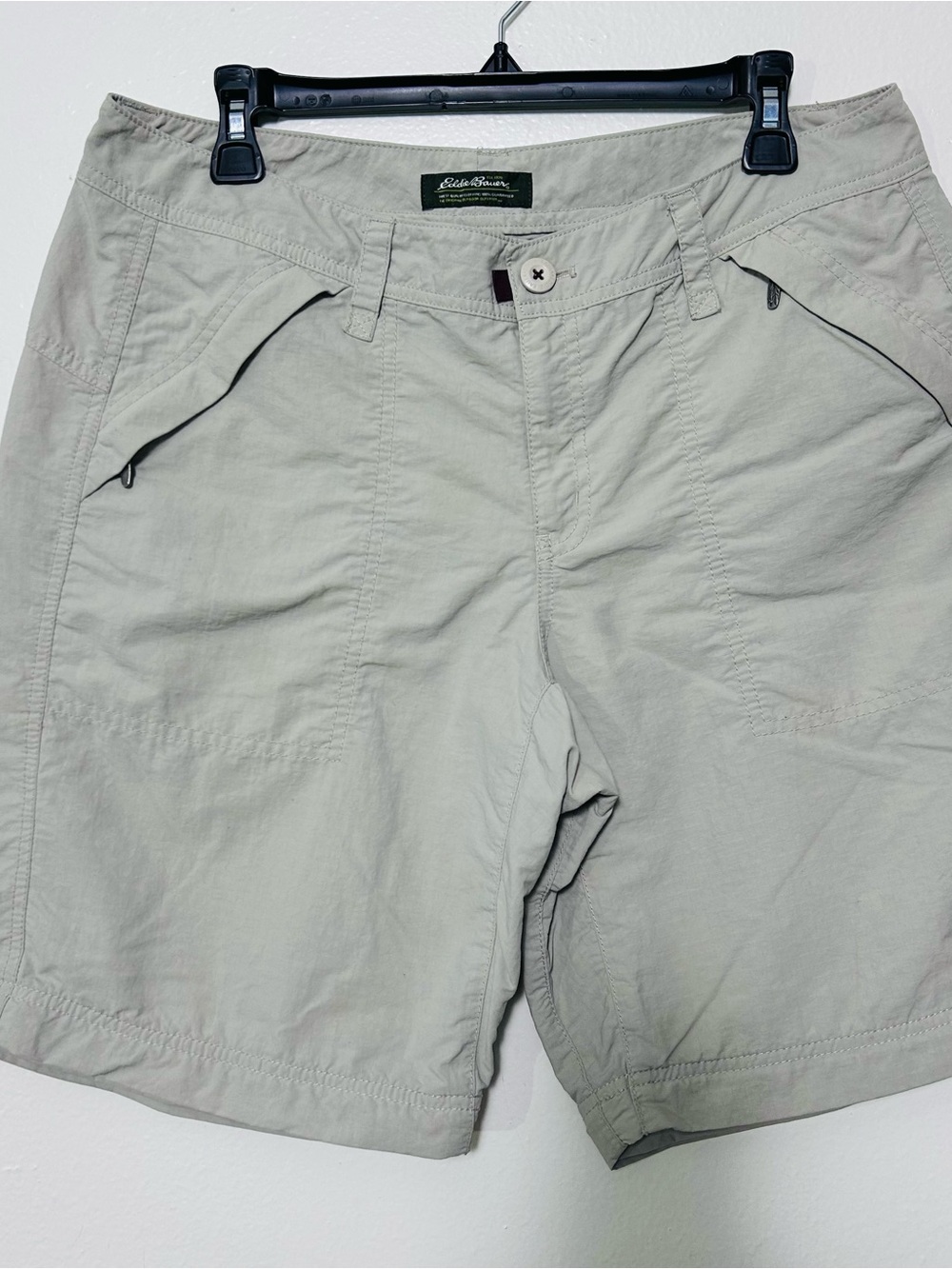 Eddie Bauer Women’s Outdoor Sporting Shorts Hiking Camping Stone Khaki Large